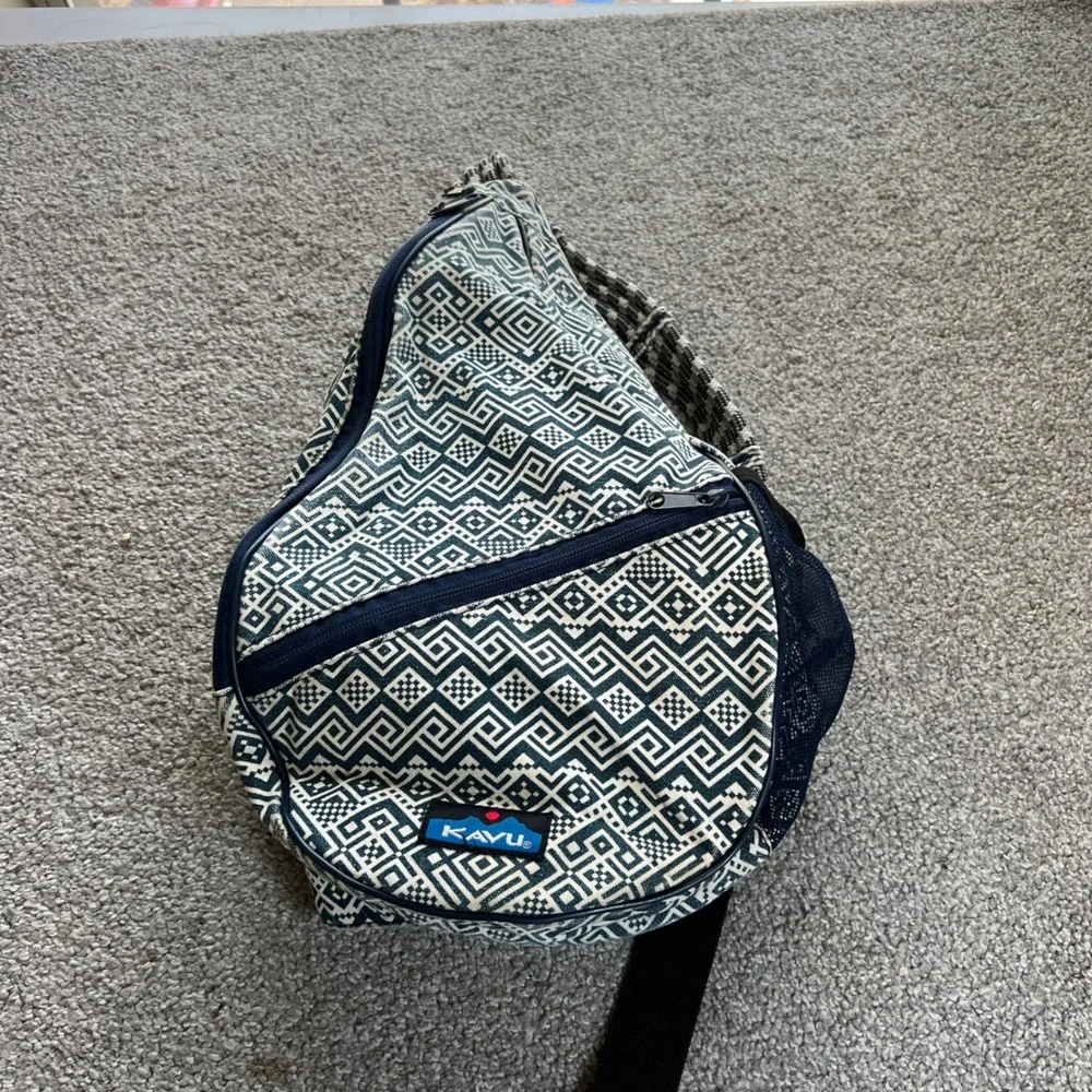 KAVU Rope Bag Sling Backpack Blue White Geometric Canvas Crossbody outdoor‎ hike